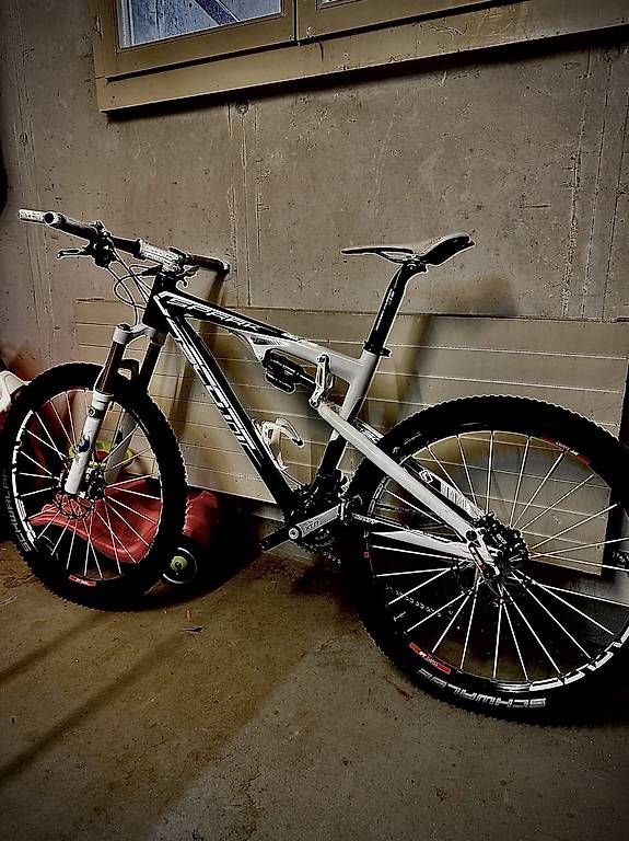 Biciclette: Scott Spark 10 Carbon – Usato da Bürglen TG venduto da Culi.n