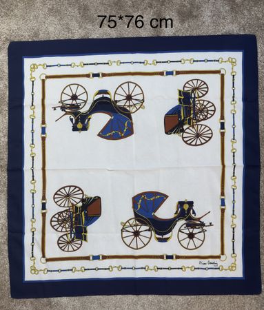 Foulard Pierre Cardin Paris 75x76 Vintage