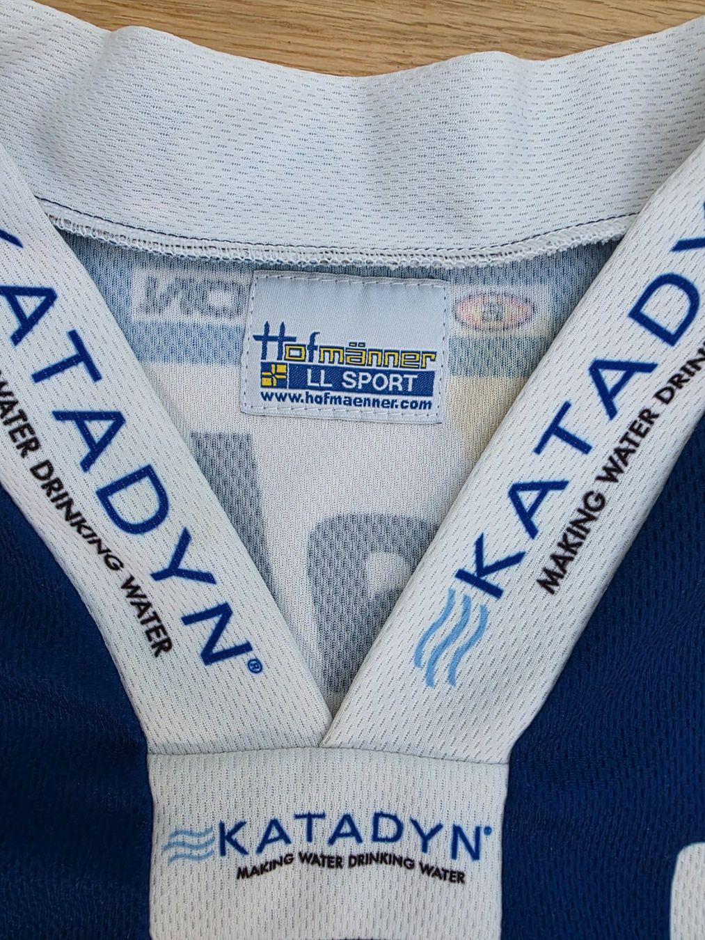 Canottiere & Pantaloni: HC DAVOS TRIKOT – Usato da Lüchingen venduto da Jersey_Time 2