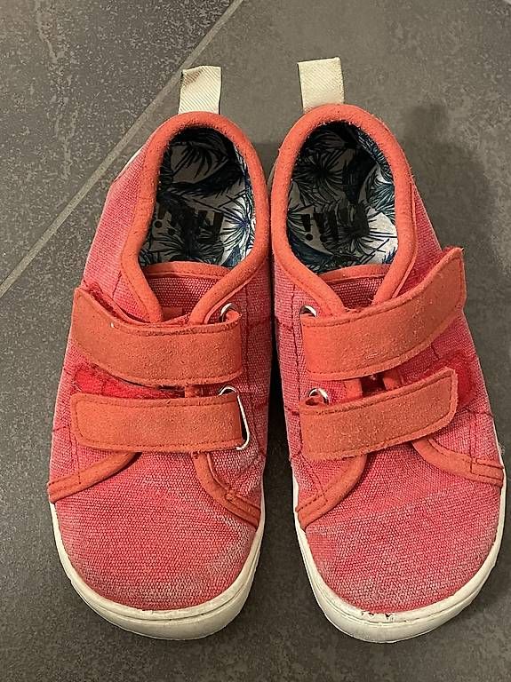 Scarpe per ragazzi: Filii Sneaker Grösse 28 – Usato da Brütten venduto da Snowkiwi