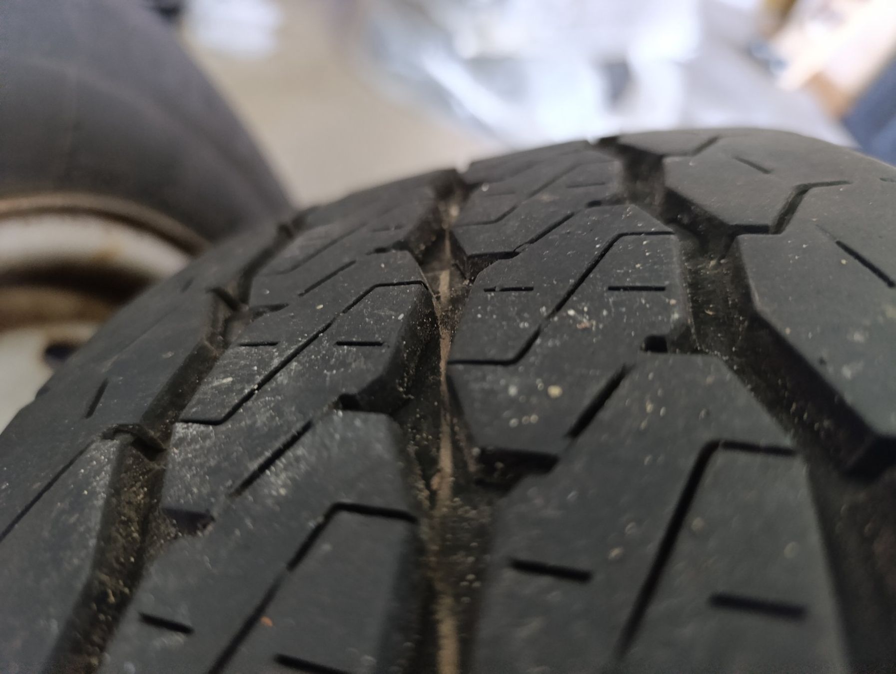 Pneumatici & Ruote complete: 4 x Stahlfelgen mit Räder – Usato da Zollikofen venduto da Mukipun 6
