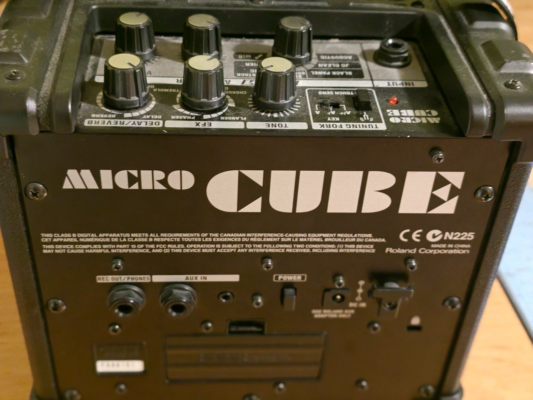 Roland Amplificatori: Roland Micro Cube Verstärker – Usato da Lenzburg venduto da Johnnyst 2