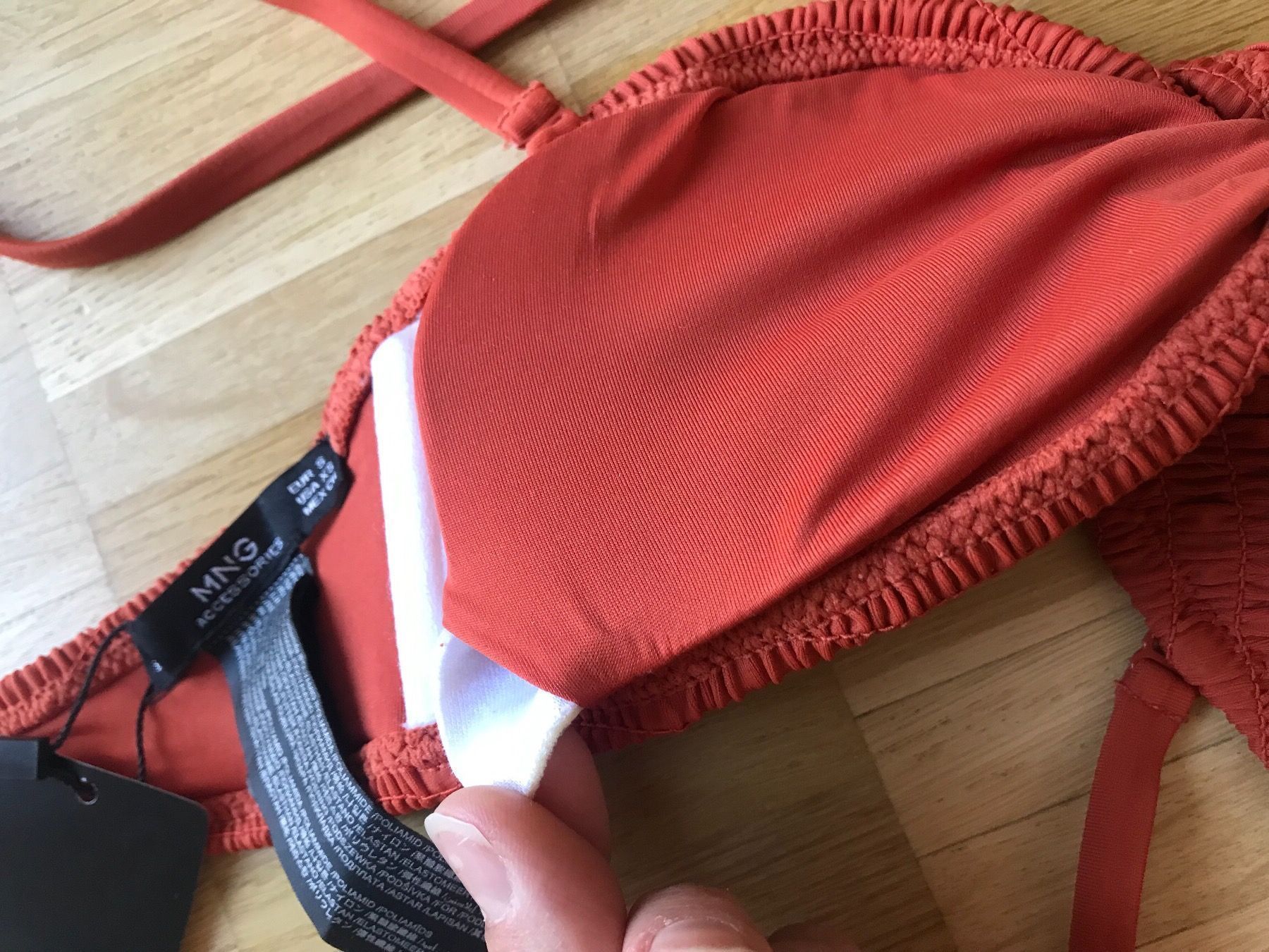 Mango Costumi da bagno & Bikini: Süsses Bandeau Bikini Oberteil - Neu – Nuovo e nell'imballaggio originale da Zürich venduto da mybuybye 3