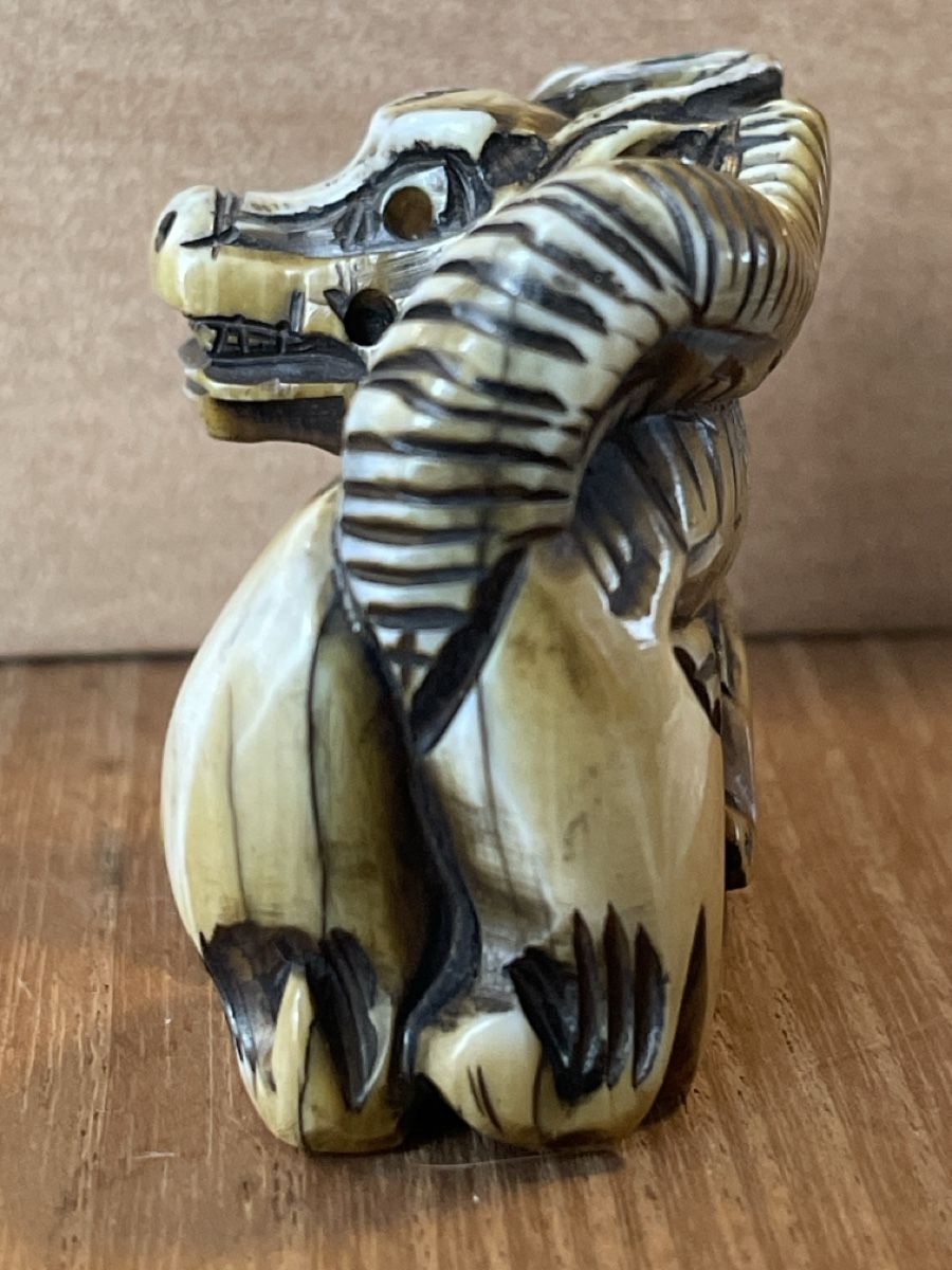 Statuette: Netsuke, Drache, signiert – Usato da Embrach venduto da Gauvain1 2