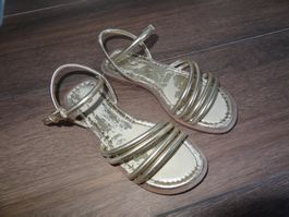 Sandales dorées enfant Taille 30