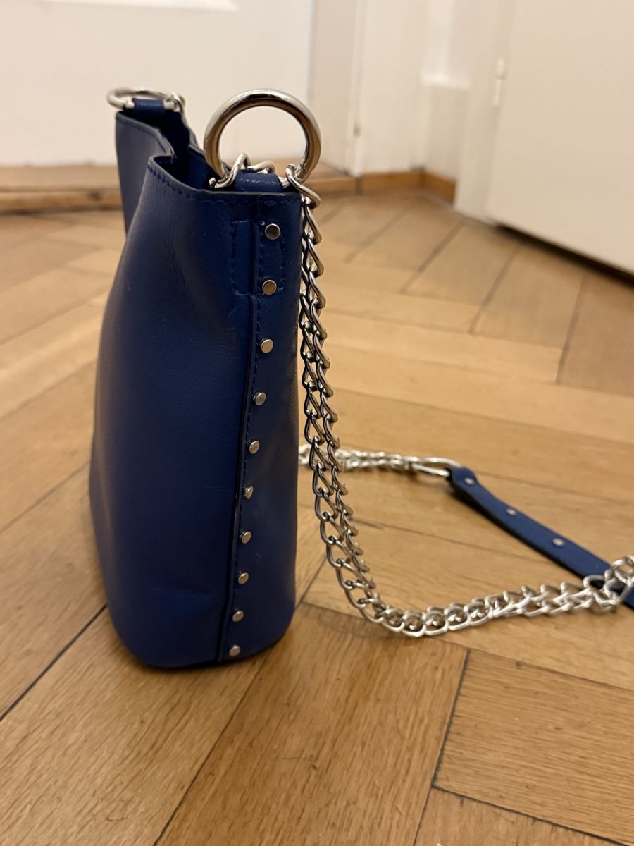 Borse da donna: Handtasche in Blau mit Silberkettem – Usato da Basel venduto da zukk_ 3