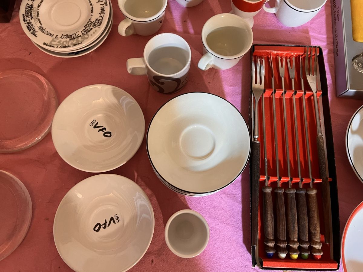 Cucine complete: Verschiedene Küchenartikel (106) – Usato da Illnau-Effretikon venduto da brockischweiz 5