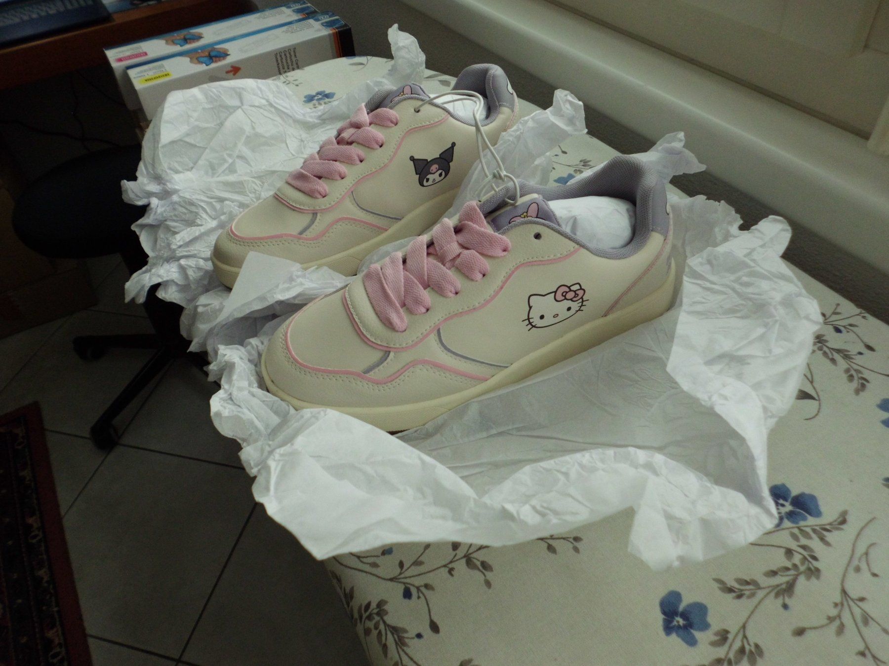 Hello Kitty Scarpe per ragazze: SNEAKER HELLO KITTY (Grösse 39) Mädchen – Nuovo e nell'imballaggio originale da Möhlin venduto da Dominik69