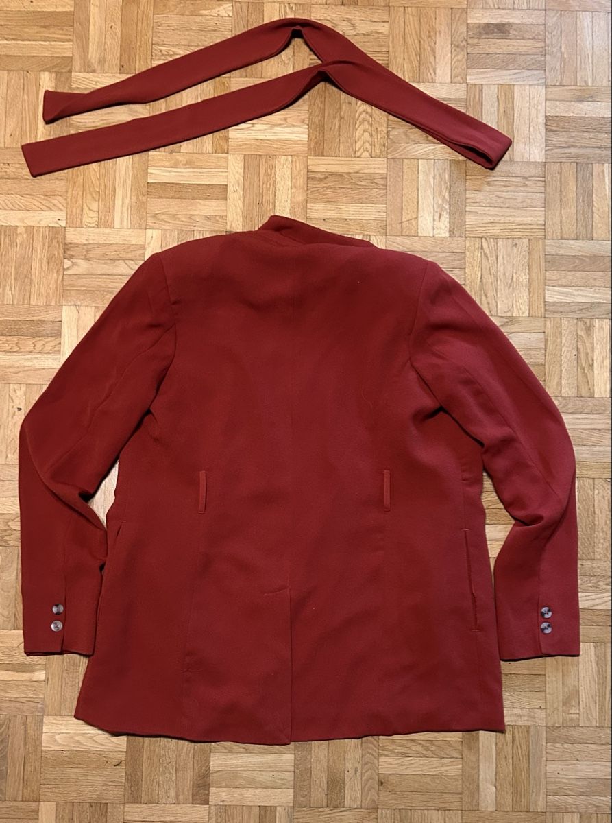Giacche: Red Blazer Jacket with Matching Belt – Nuovo (secondo la descrizione) da Glattbrugg venduto da Lara_G06 1