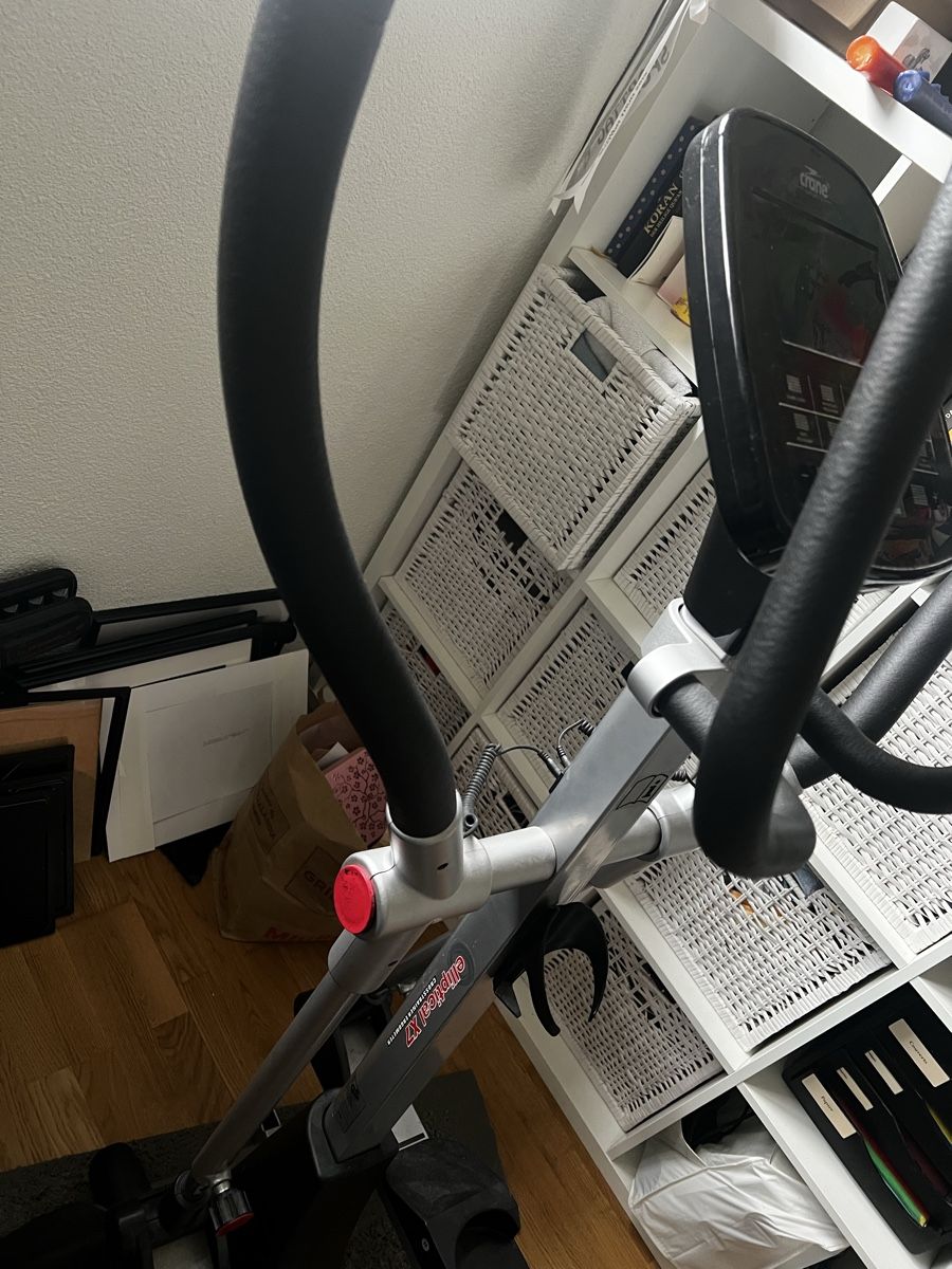 Hometrainer: Crane Elliptical X7 Crosstrainer Ergometer - Top Zustand! – Usato da Münchenbuchsee venduto da Ancabu89 2