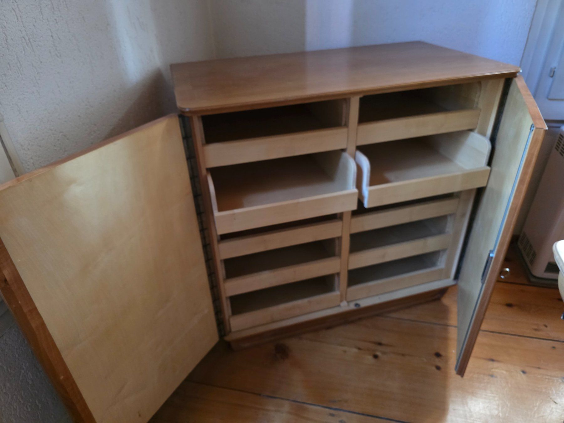 Cassettiere: Mid Century Holz Schrank Schubladen Kommode Sideboard – Usato da Walterswil BE venduto da Lonitti 2