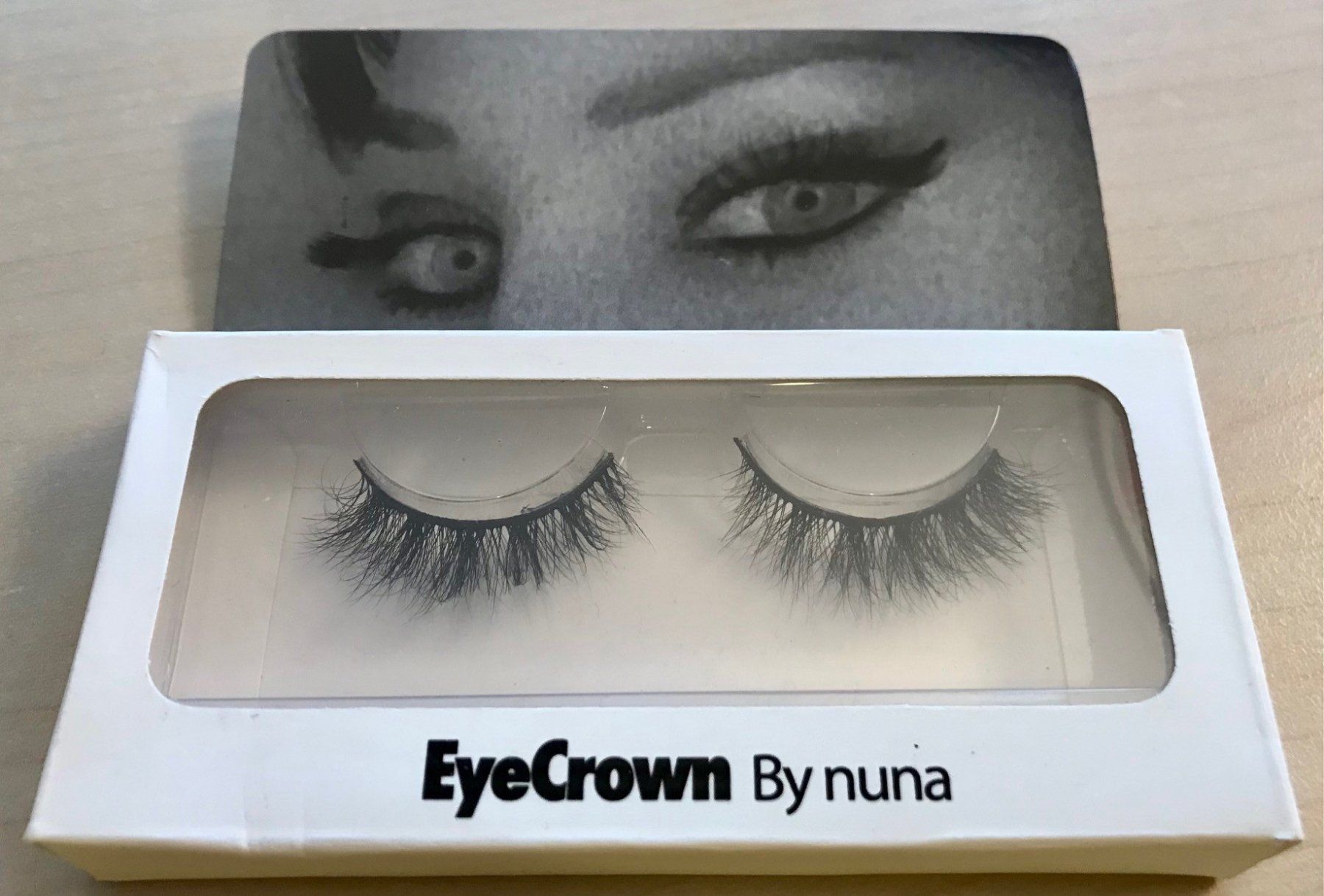 Make-up: Black EyeCrown Lashes – Nuovo e nell'imballaggio originale da Delémont venduto da CH_Marc