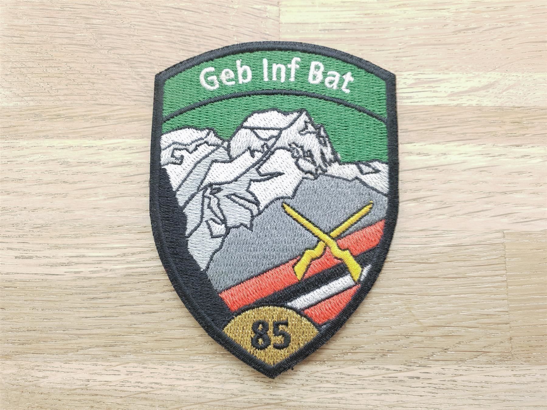 Placchette & Badge: Badge Geb Inf Bat 85 gold – Difettoso da Erlinsbach venduto da S700