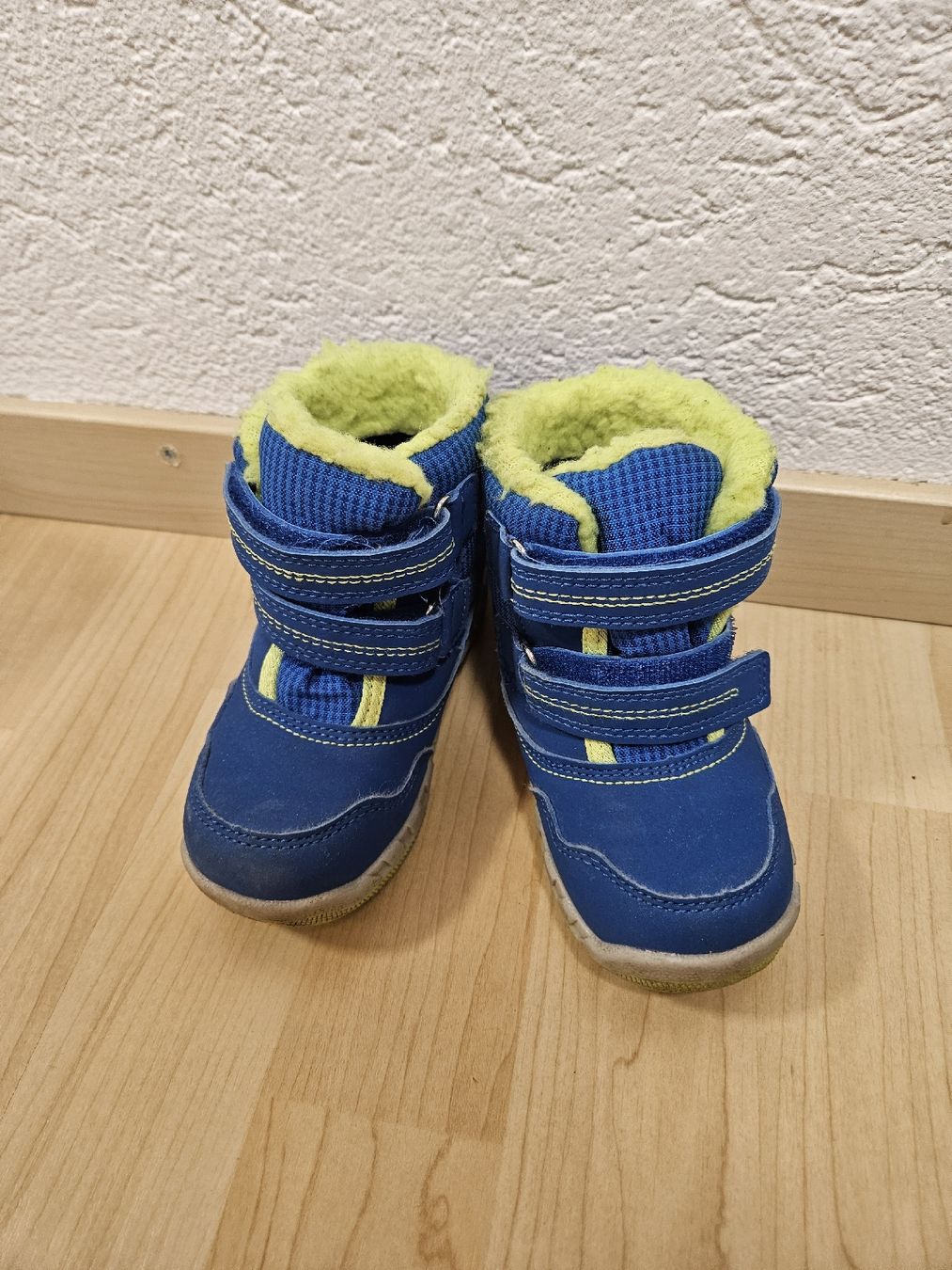 Scarpe per ragazzi: Winterstiefel Gr.23, wasserdicht – Usato da Wallenwil venduto da Alain2010