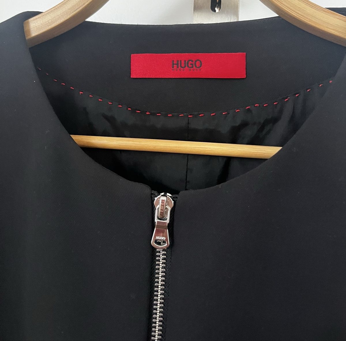 Hugo Boss Giacche: Hugo Boss Blazer Size 38 – Nuovo (secondo la descrizione) da Wallisellen venduto da emi_vm2k 3