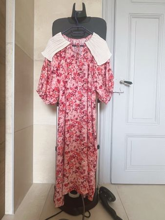 New Romantic Pink Floral Summer Dress with White Collar