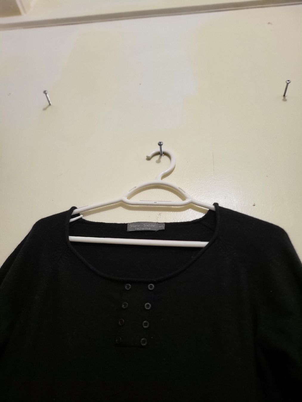 Vestiti: robe Pull Marie-Sixtine noir, taille M/L – Usato da Niedergösgen venduto da Eva2410 2