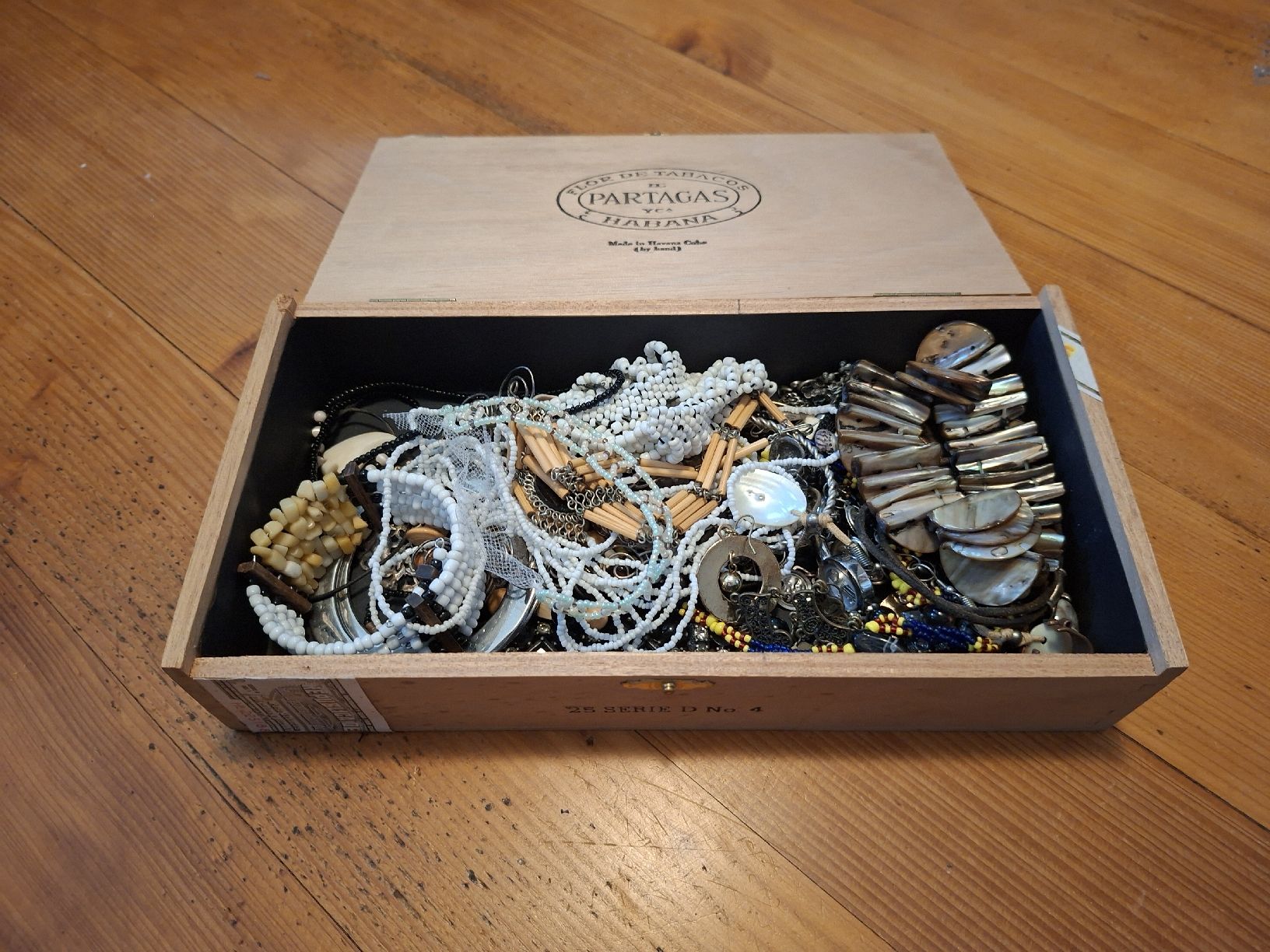 Autres bijoux: Modeschmuck Konvolut – D'occasion à Mettmenstetten par sos_hcz9