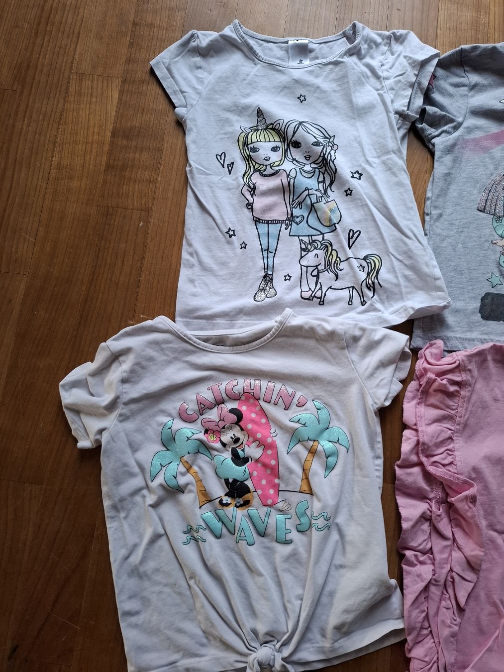 Camicette, T-shirt & Top: T-Shirt Gr 122 – Usato da Hätzingen venduto da Snoopi84 1