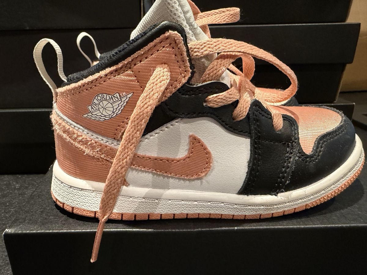 Jordan Scarpe per ragazzi: Baskets Jordan 1 Mid 9C (26) – Usato da Villaz-St-Pierre venduto da pepe86 2