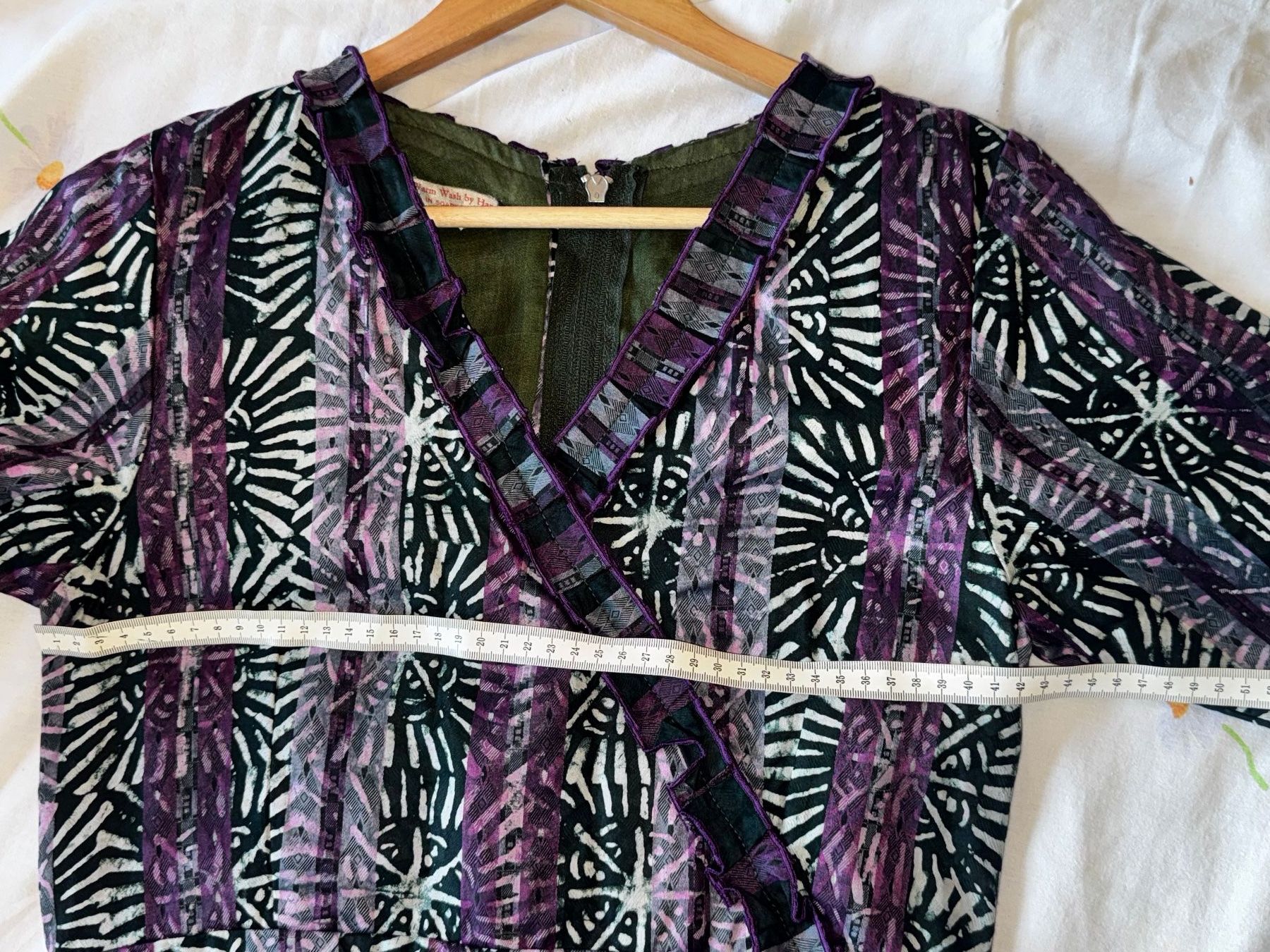 Vestiti: Robe VINTAGE imprimée violette et verte taille 12 – Usato da Ovronnaz venduto da Etagne68 2