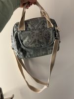 Basil Handtasche mit schönem Muster Vintage Style