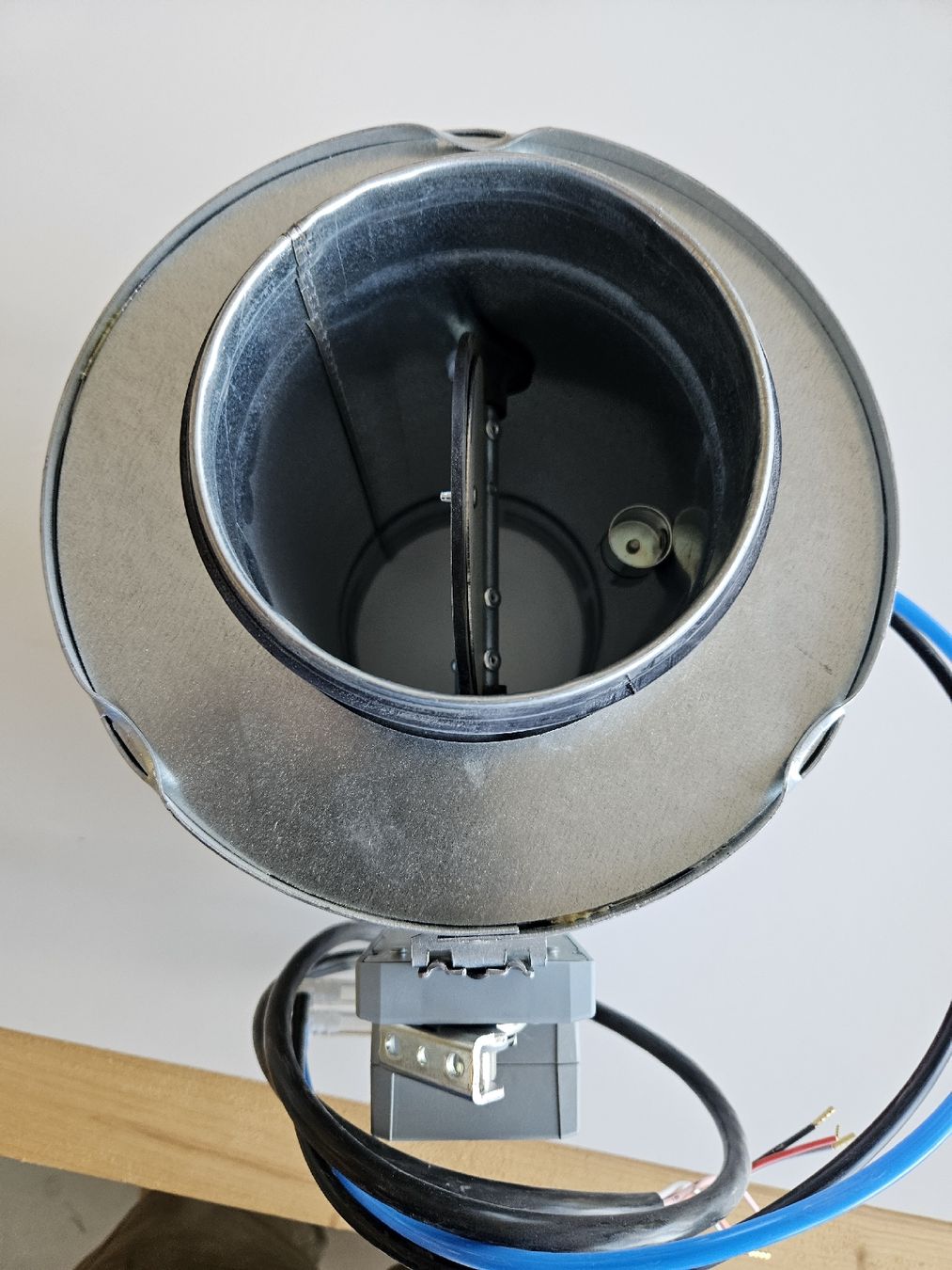 Ventilatoren: Lüftung  – Neu (gemäss Beschreibung) aus Regensdorf von Zem003 5