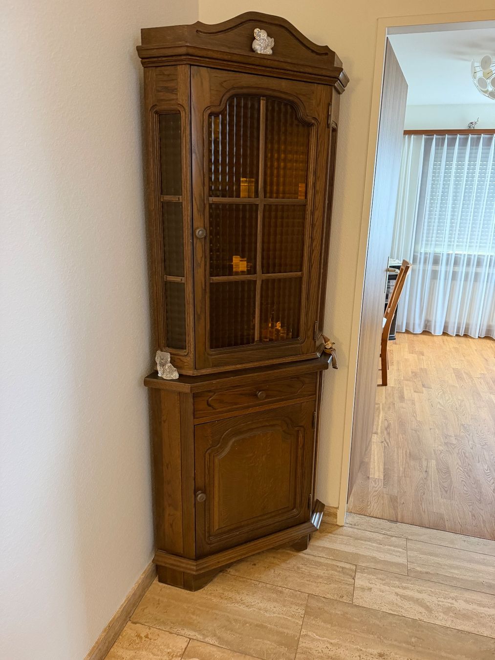 Armoires: Eckschrank – D'occasion à Therwil par NK99