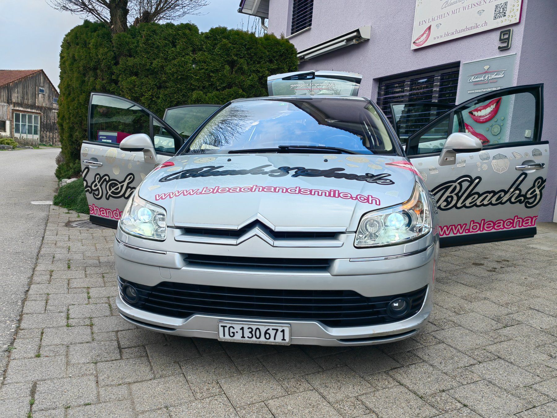 Citroën Automobili: Citroen C4  2.0i  16V – Usato da MATZINGEN venduto da Tanzsusanne 1