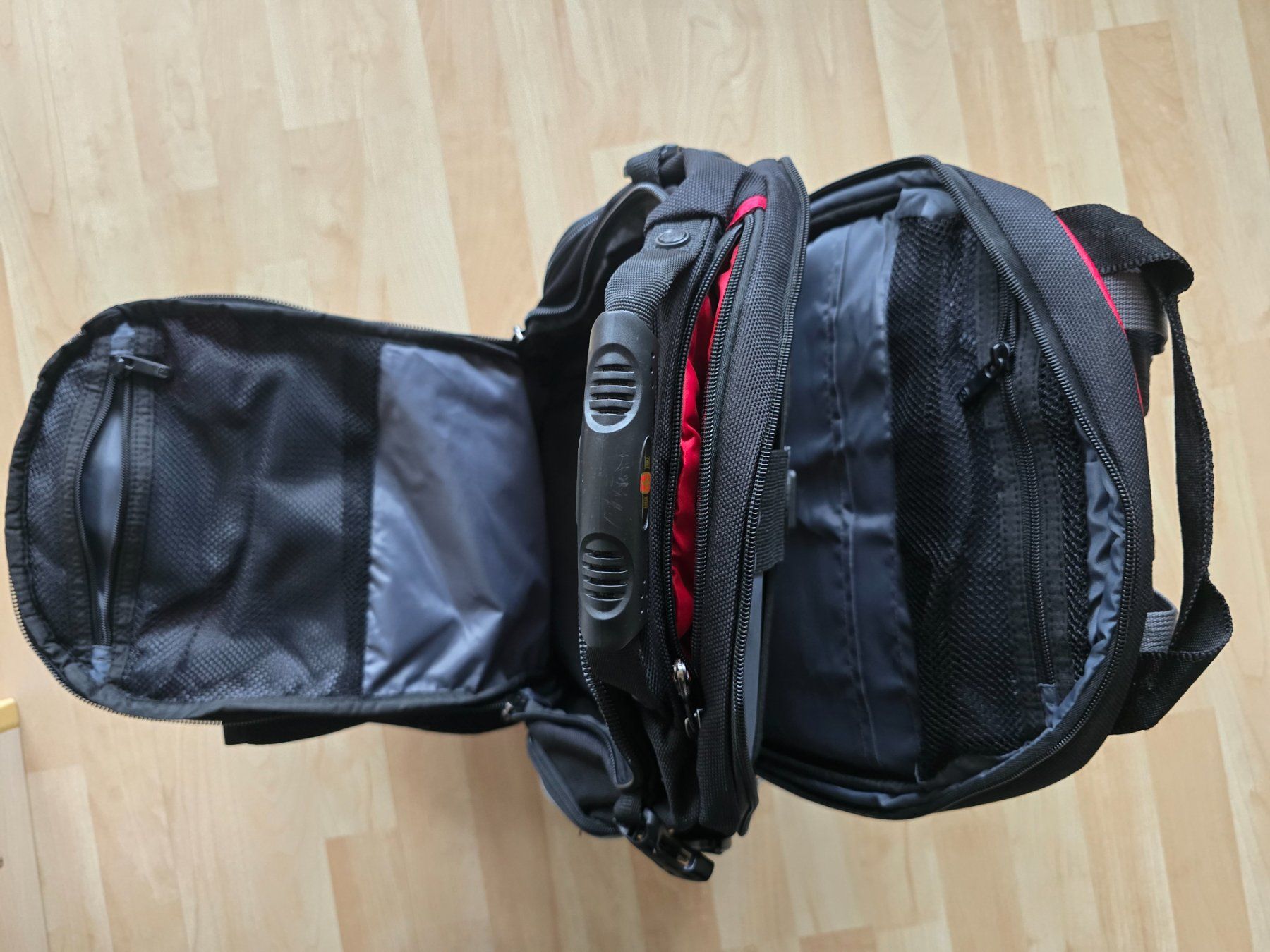 Wenger Zaini: Wenger - Laptop Rucksack – Usato da Zürich venduto da uwe_t95r 3