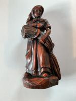 Alte Wachsfigur Bäuerin/Magd