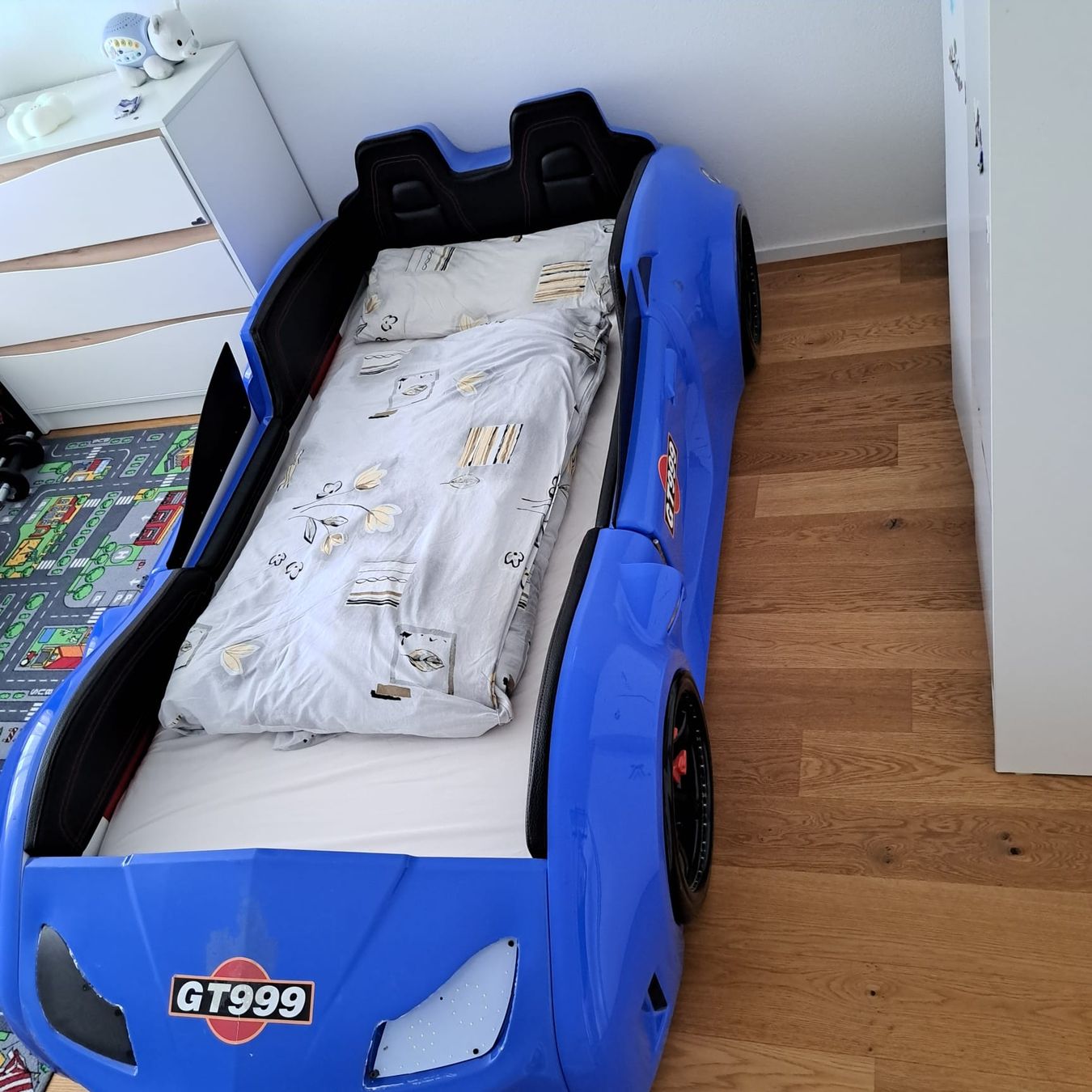 Letti: 2x Auto - Kinderbett                     1x rot & 1x blau – Usato da Neuenegg venduto da peter15081977 3