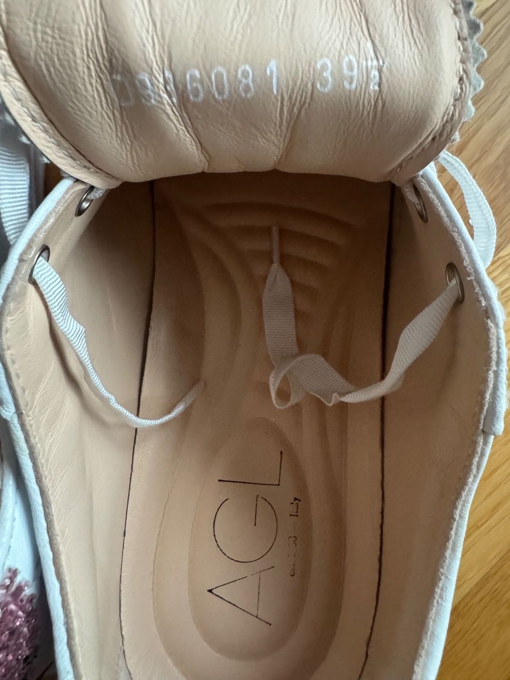 AGL Scarpe da donna: AGL Sneakers Grösse 39.5 – Usato da Zürich venduto da froschchen79 7