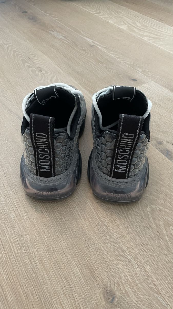 Moschino Chaussures hommes: Baskets Moschino – D'occasion à Chancy par BeniBen26 2