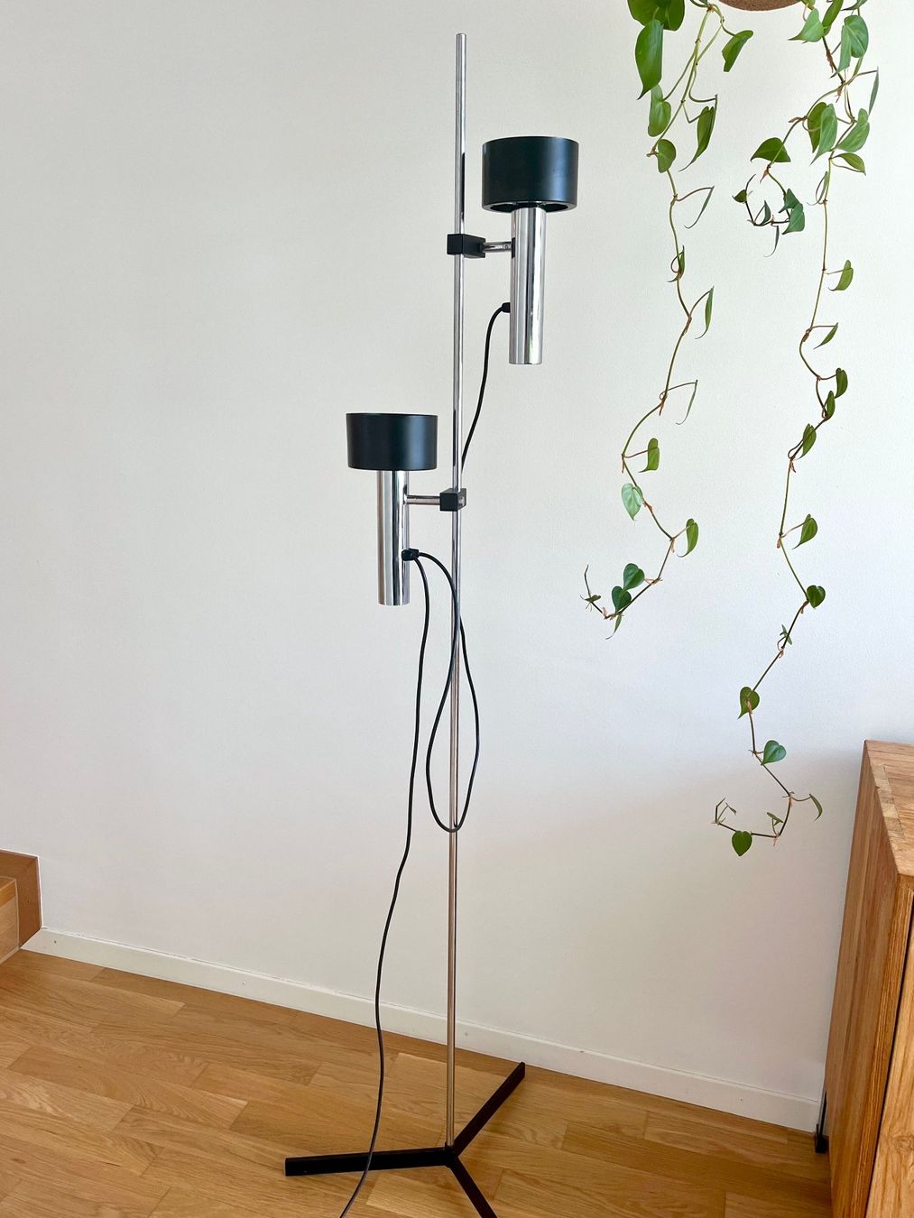 Lampade: Stehleuchte Chrom, Mid Century – Usato da Zürich venduto da luarca12