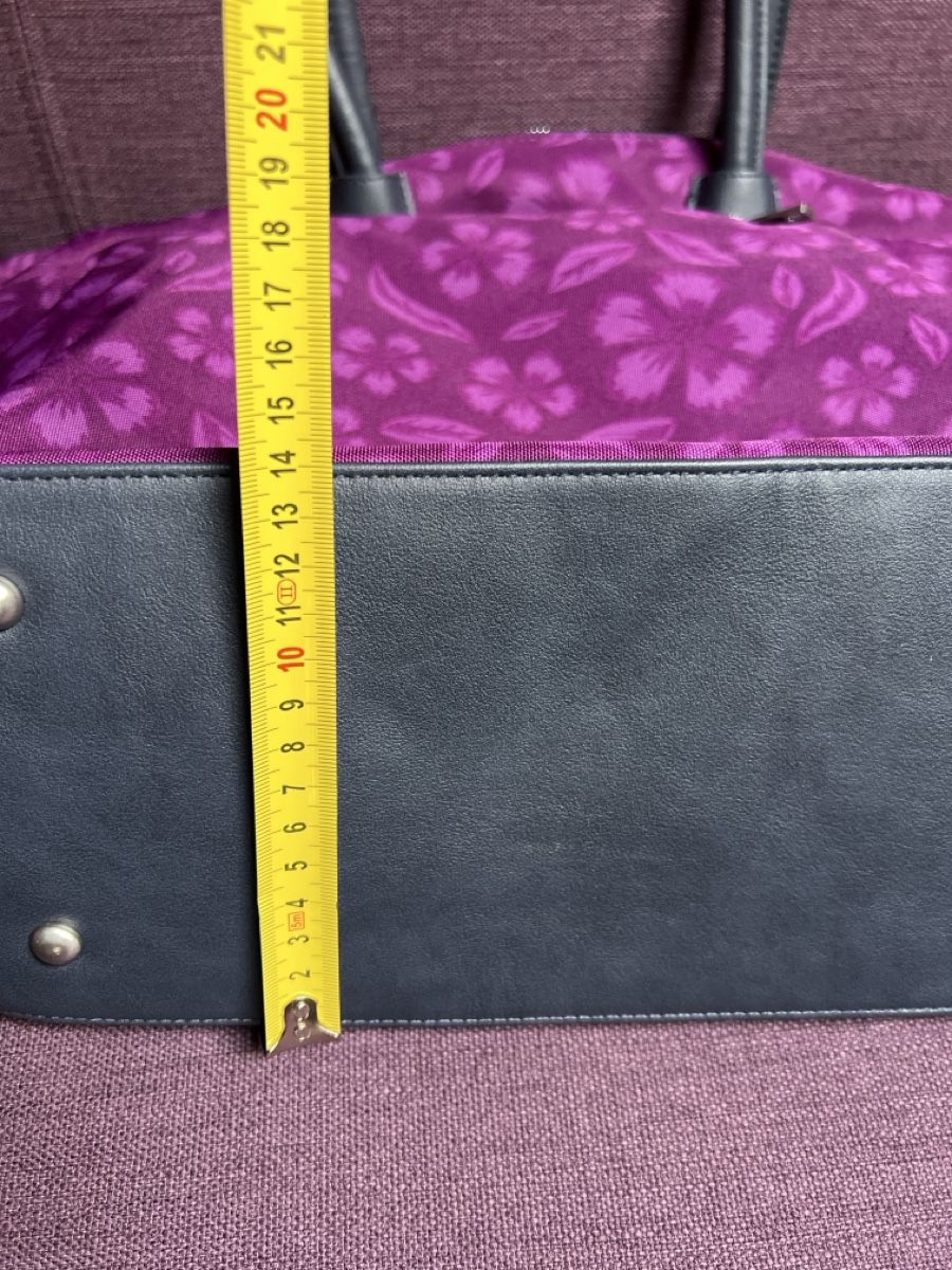Borse da donna: Tolle Tasche von Tchibo / neu – Nuovo (secondo la descrizione) da Kirchberg BE venduto da Bergdorf16 4