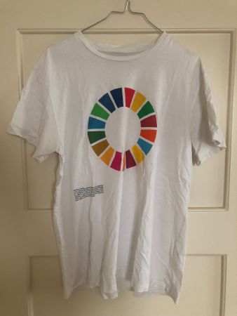 PANGAIA T-Shirt Weiss – UN Sustainable Goals – Gr. M – TOP!