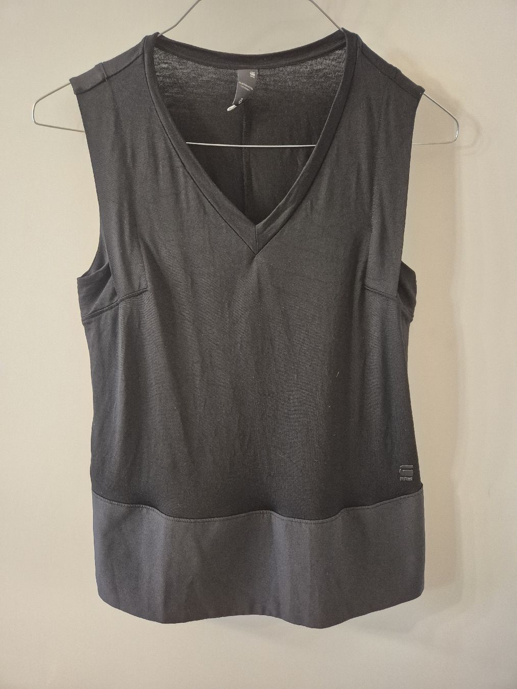 G-Star Top: G-Star Raw Top Gr. S – Usato da thalwil venduto da Raishin720
