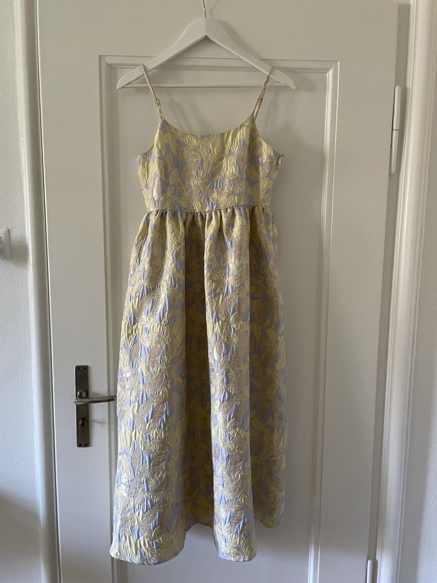 Selected Vestiti: Festkleid Selected femme – Usato da Zürich venduto da arp_y92c