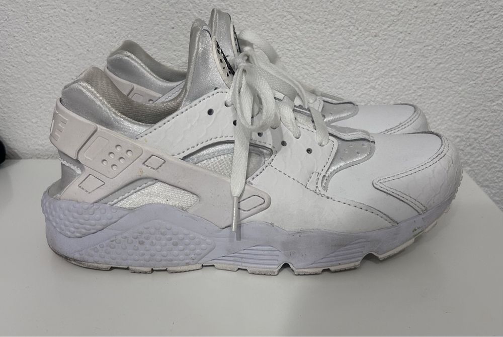 Nike huarache weiß on sale