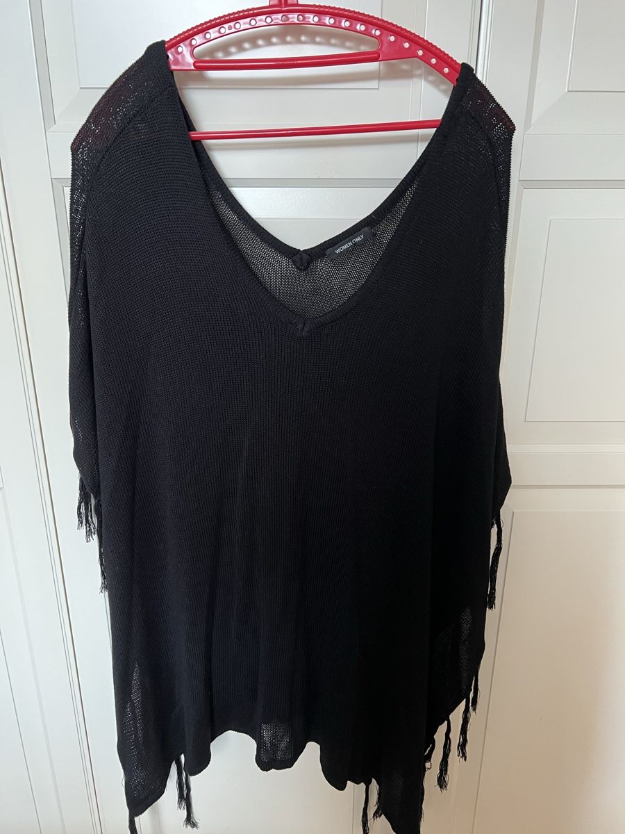 Only Maglioni & Felpe: Poncho Only – Usato da Savagnier venduto da Pivovar2