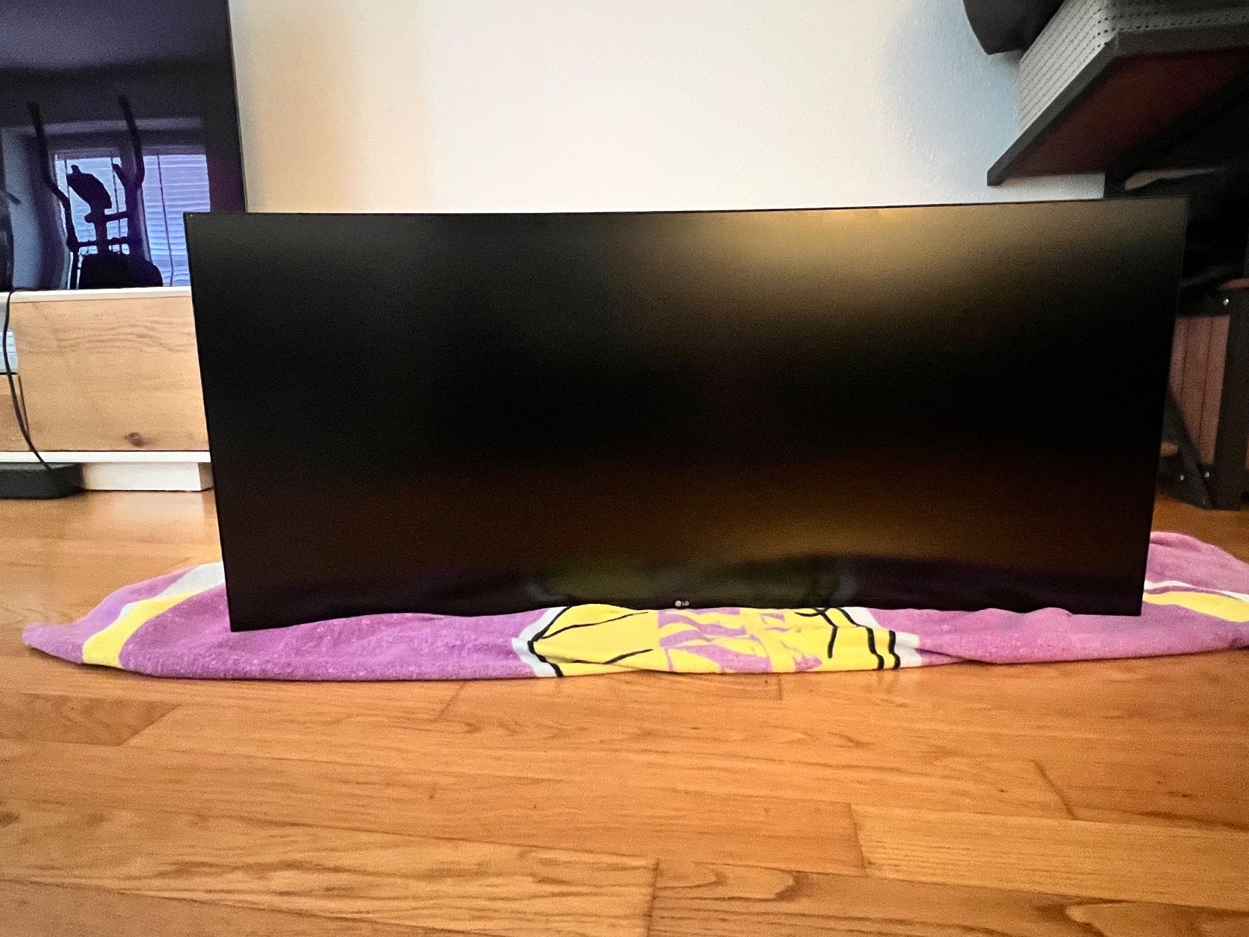 LG Monitor: LG UltraWide 40WP95CP-W – Usato da Pfäffikon ZH venduto da SammlerTony