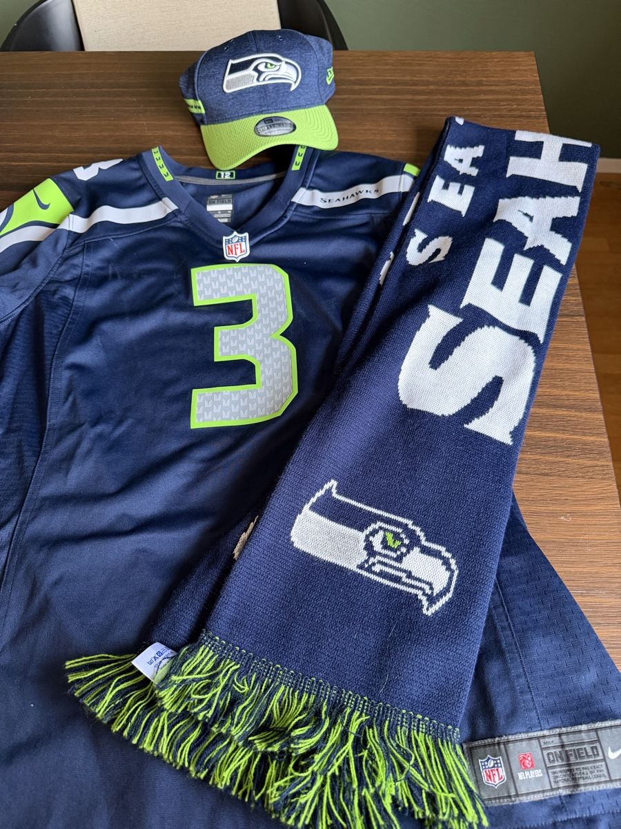 Lotti di vestiti: Seattle Seahawks Set: Shirt, Schal und Cap – Nuovo (secondo la descrizione) da Sursee venduto da ste_zr96 3