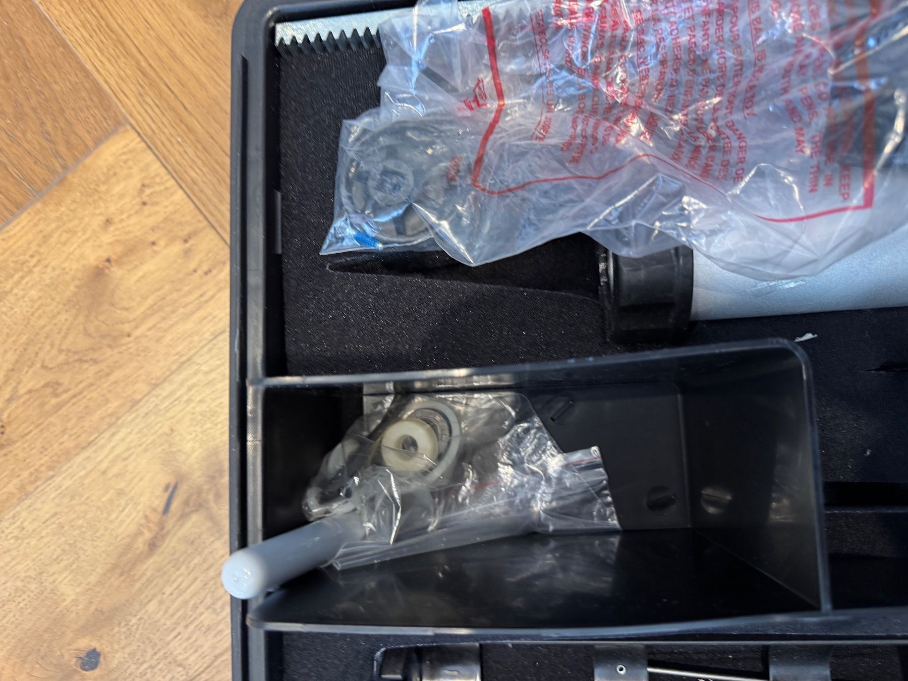 Dewalt Tutti gli attrezzi: DeWalt Akku-Kartuschenpistole DCE581NK – Usato da Dietlikon venduto da HighspeedUmzug 7