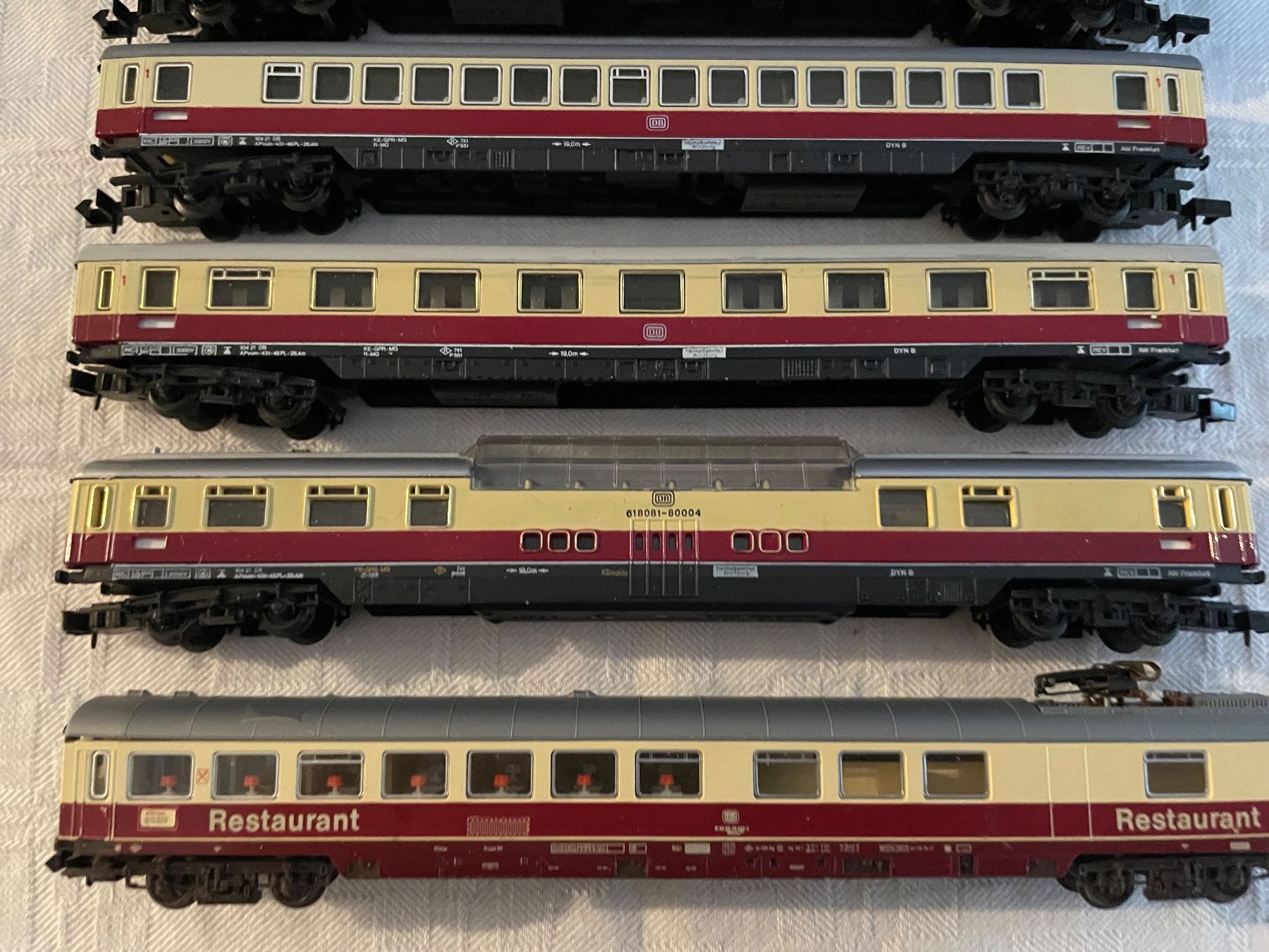 Arnold Modelleisenbahnen: Arnold/Minitrix Spur N TEE Roland  6-teilig – Gebraucht aus Rorschach von Karotten 2