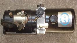 Hydraulik Pumpe 24 Volt Kompl.