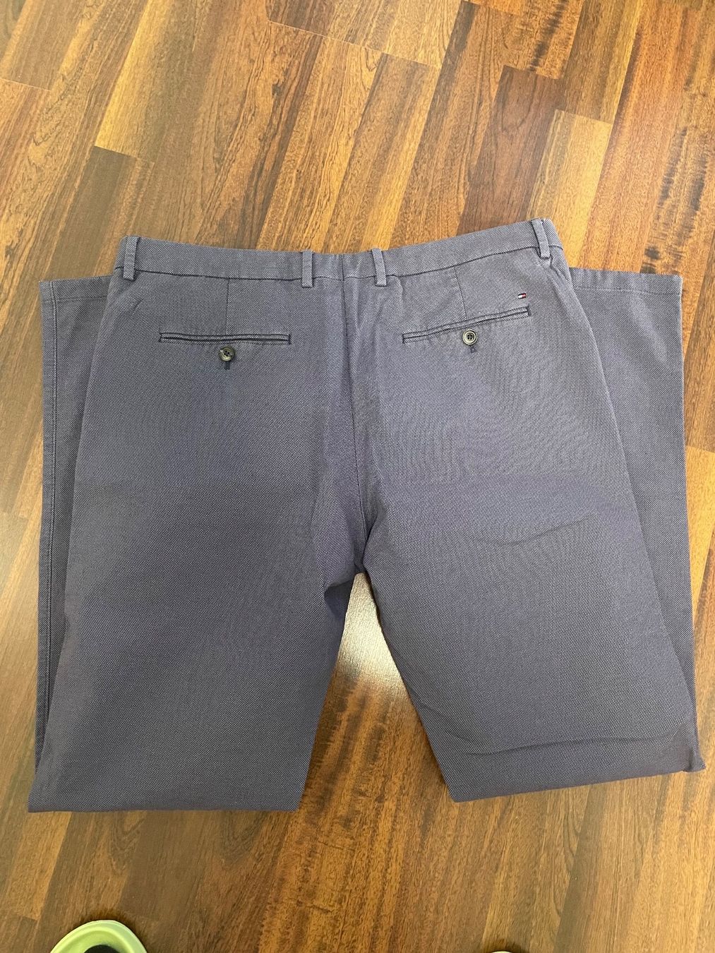 Tommy Hilfiger Pantaloni: Hilfiger Hose – Usato da Birr venduto da Lifecycle_ 3