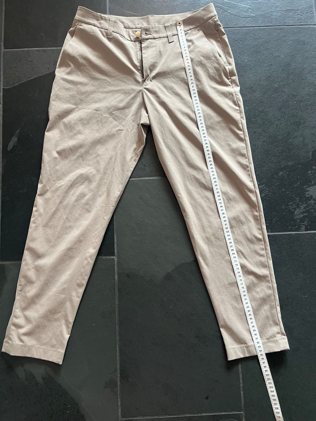 Lululemon Pantaloni: Golf-Hose Lululemon – Usato da Würenlos venduto da aggl