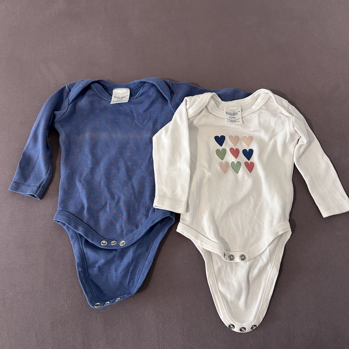 Unterwäsche: 2er Set Baby Bodys Gr.62 – Gebraucht aus Vordemwald von has_796n