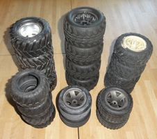 Lot Reifen für 1:10 Monstertrucks, Truggys